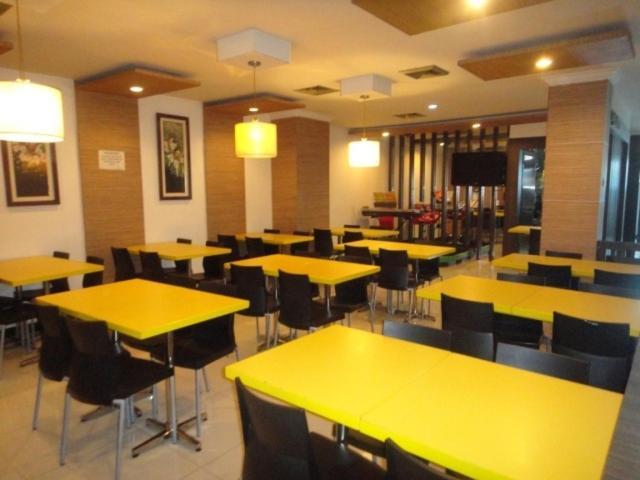 Karsa Utama Hotel Jakarta Bagian luar foto